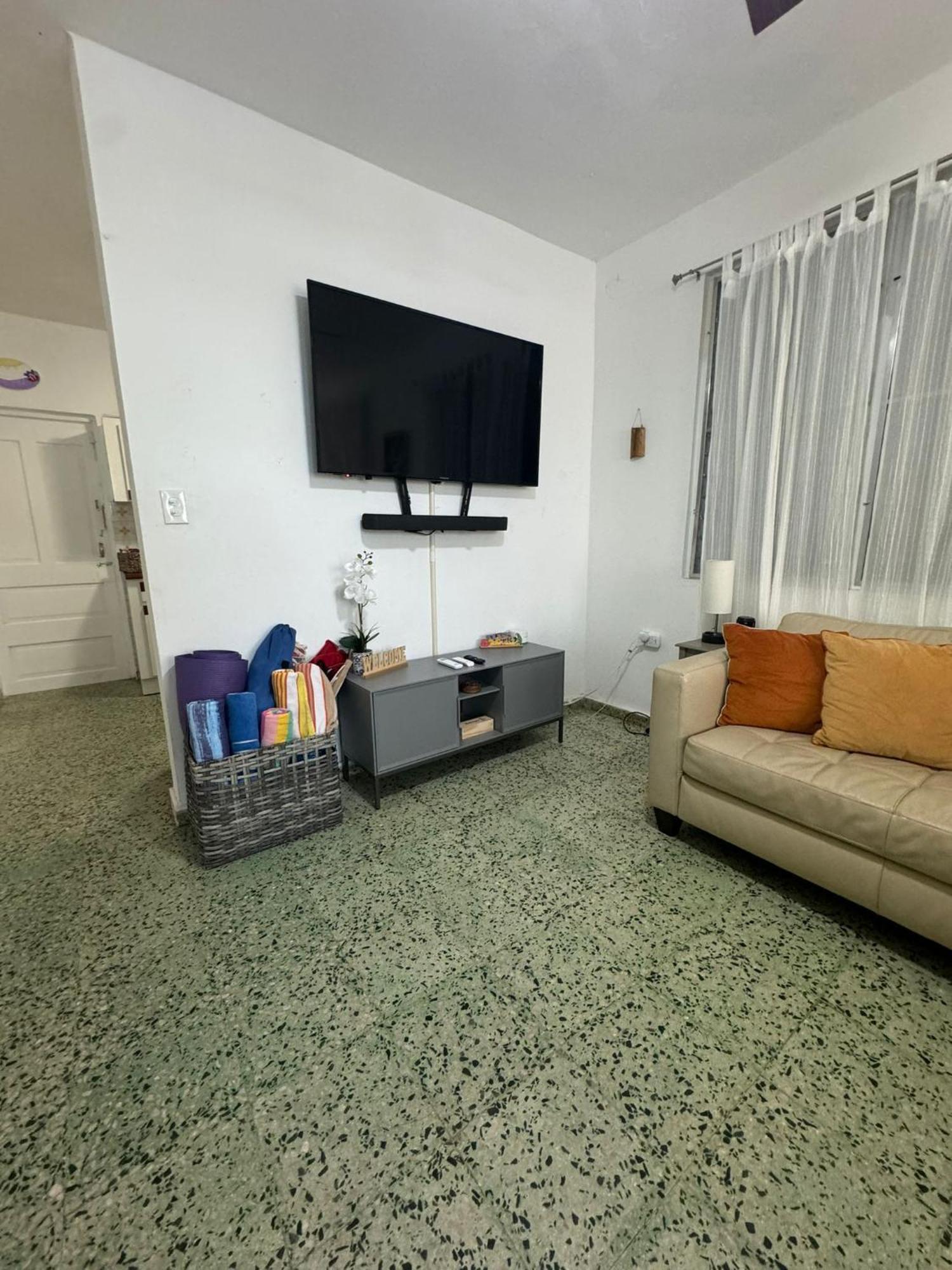 1A - Large Beach House Near Crash Boat Beach أغواديلا المظهر الخارجي الصورة