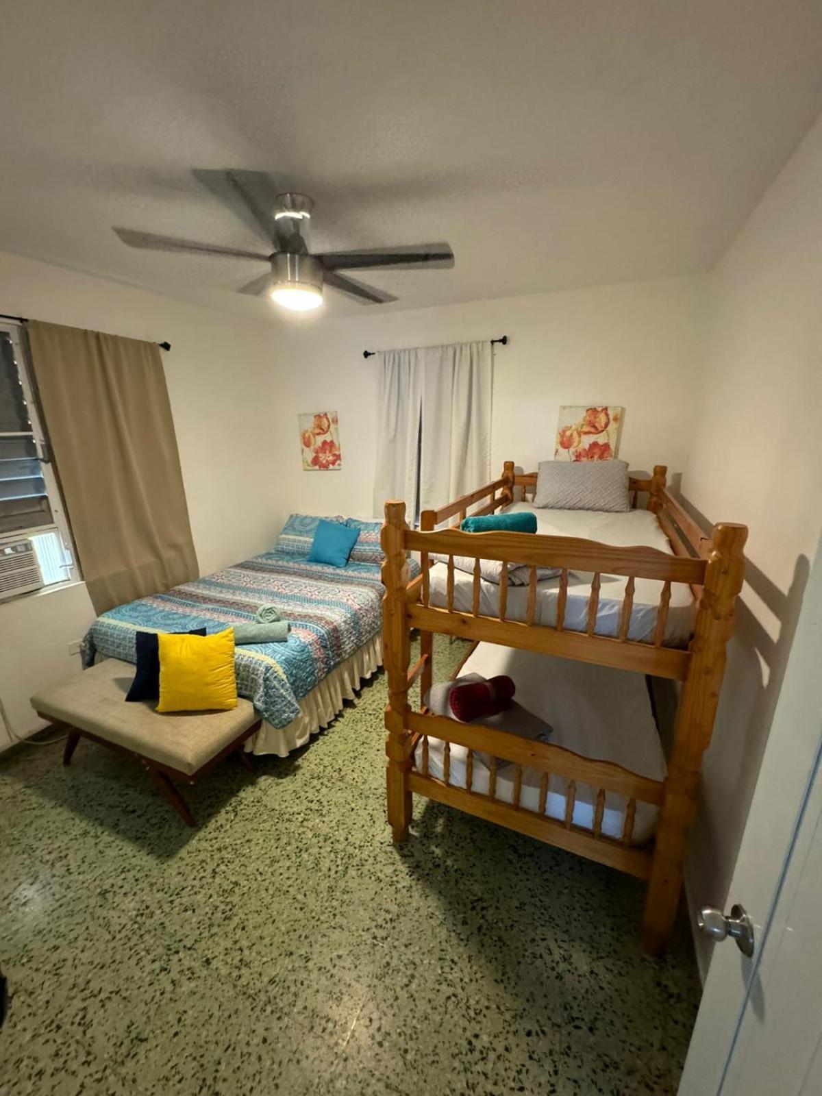 1A - Large Beach House Near Crash Boat Beach أغواديلا المظهر الخارجي الصورة